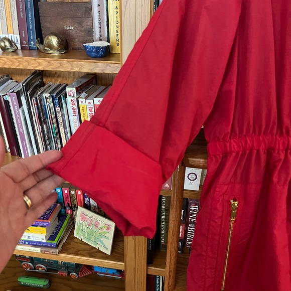 Beautiful Raincoat / Rain Jacket, Size M - Picture 3 of 6